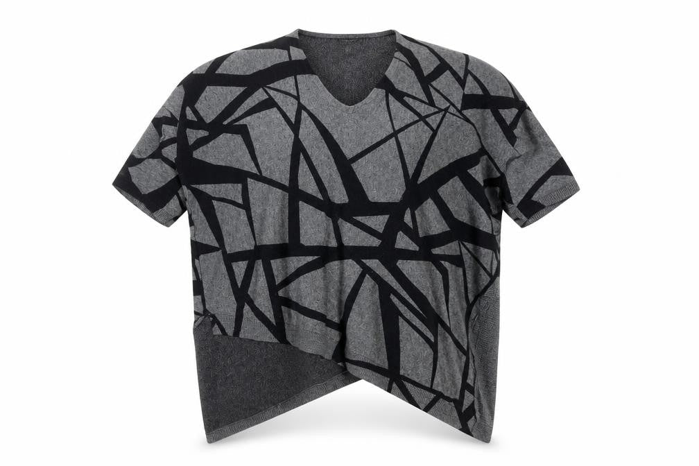 Phase Eight Women's Medium Black Geometric Poncho