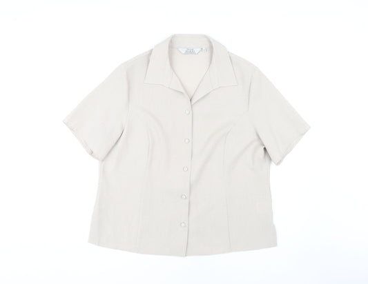 Honor Millburn Women's Beige Classic Short Sleeve Blouse
