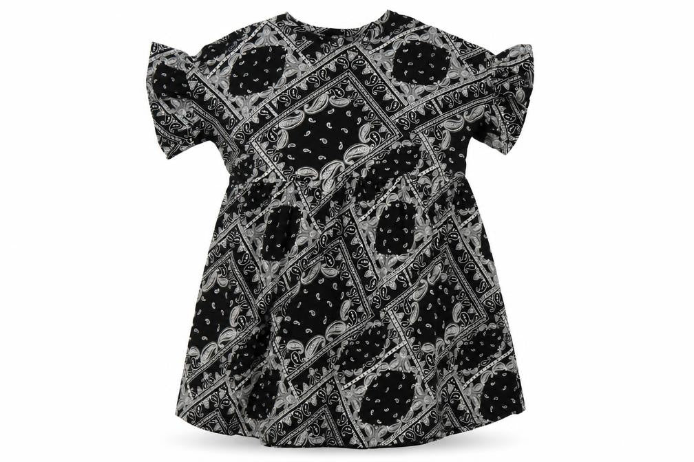 New Look Women's Black Paisley Top Size 12