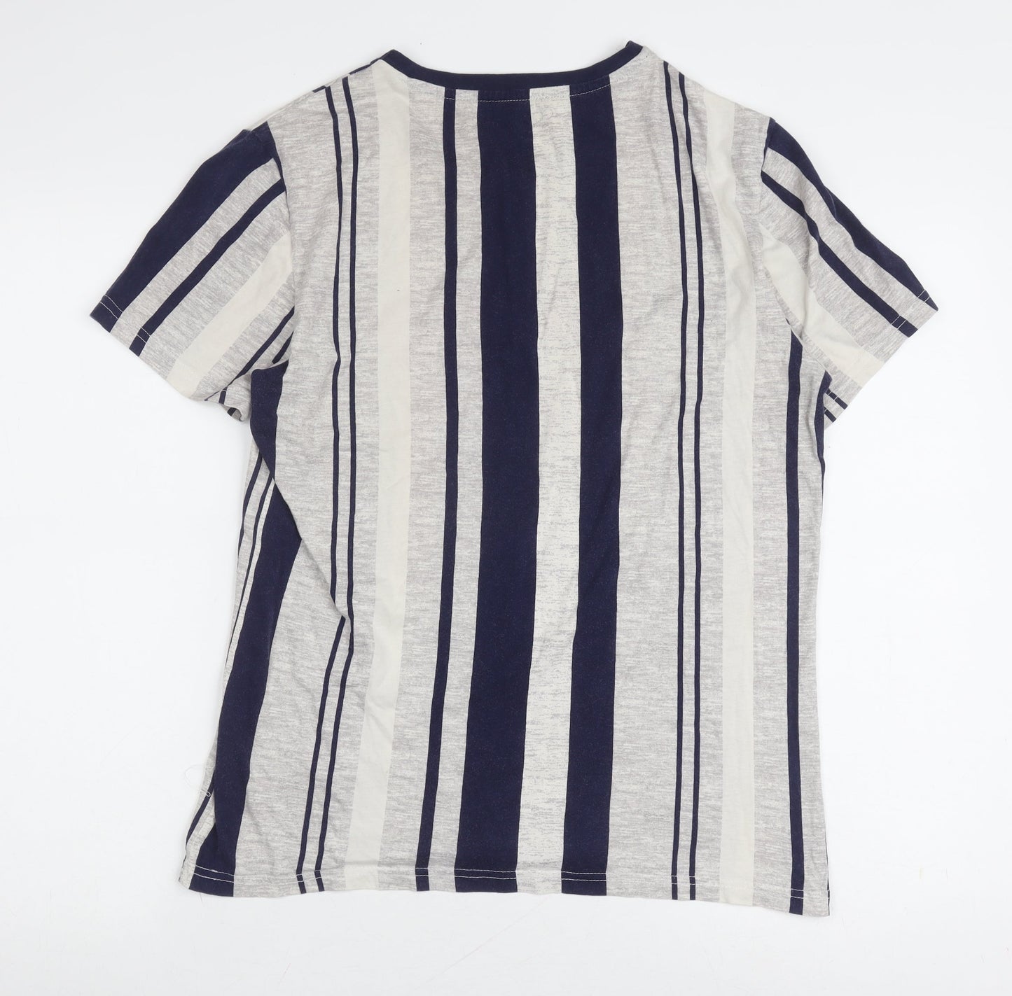 COLIN'S Men Multicoloured L Striped T-Shirt