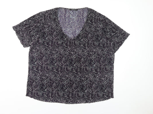Essence Women's Multicoloured Geometric T-Shirt Size 22