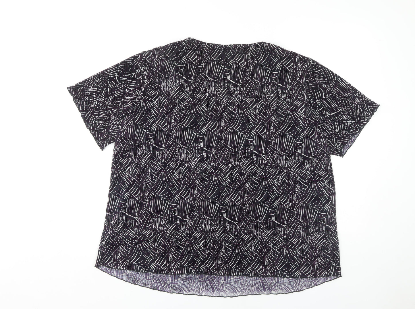 Essence Women's Multicoloured Geometric T-Shirt Size 22