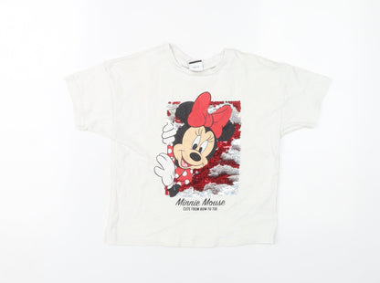 Front view of Disney girls’ white minnie mouse sequin t-shirt, size 6-7, years