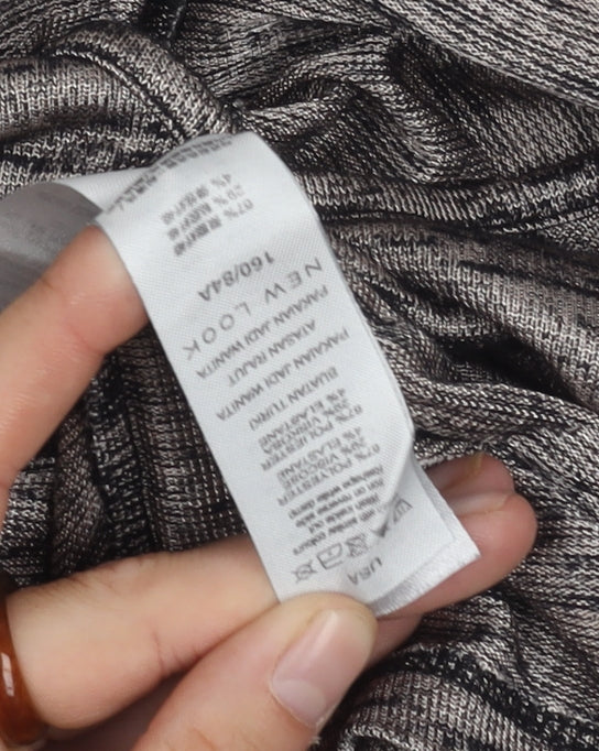 New Look Women's Grey V-Neck 3/4 Sleeve Knit Top