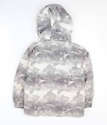 Back view of Surfanic boys’' camouflage ski jacket, 6 years, multicoloured