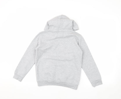Back view of Umbro boys’ grey pullover hoodie 9-10 years with logo