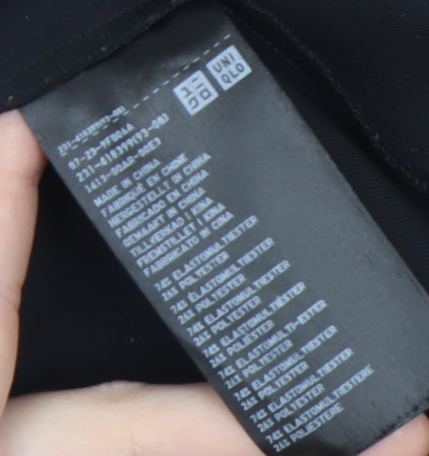Uniqlo Women's Black XS V-Neck Basic Top