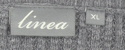 Close-up detail of Linea Men's Grey XL Crew Neck jumper Knit