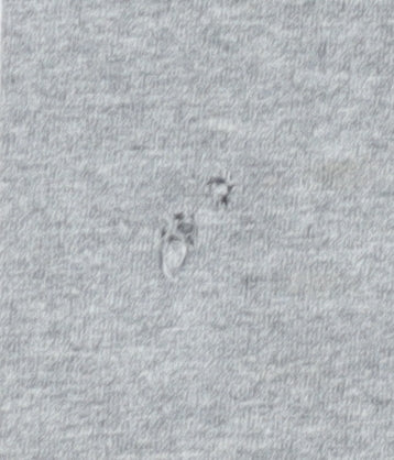 Close-up detail of Nike girls’ grey leggings - m - tight fit