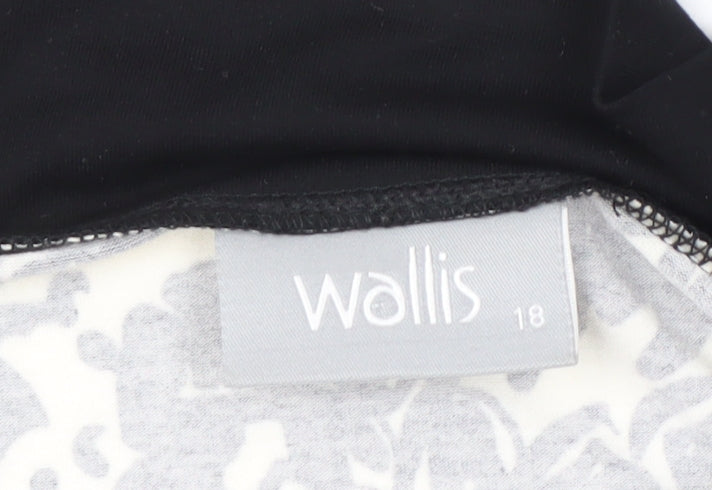 Wallis Women's Black & White Floral Blouse Size 18