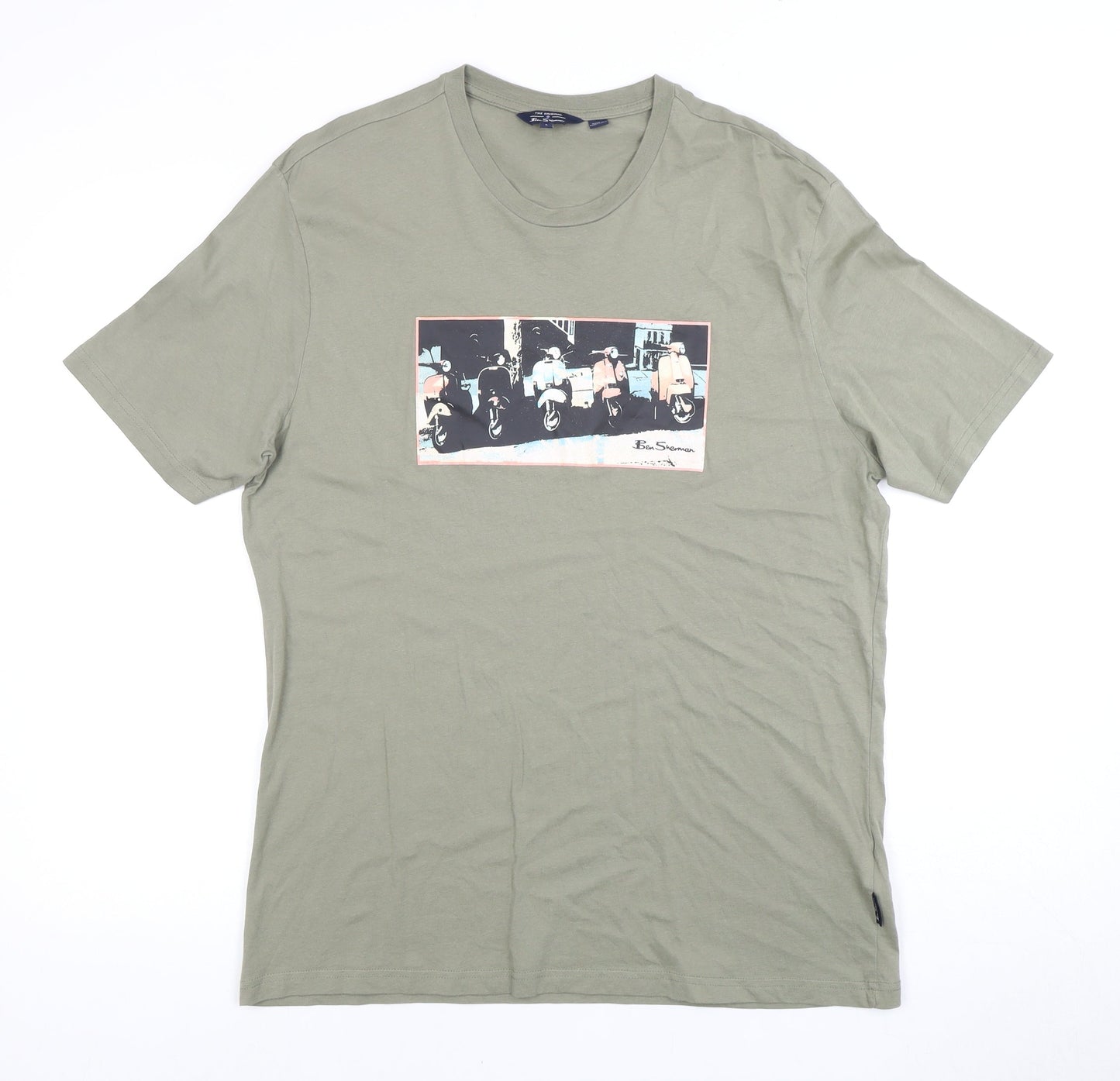 Ben Sherman Men's Green T-shirt, size Large.