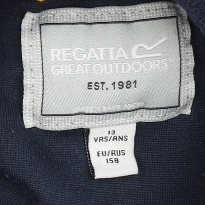 Brand and care label for Regatta boys’ blue fleece pullover sweatshirt, size 13