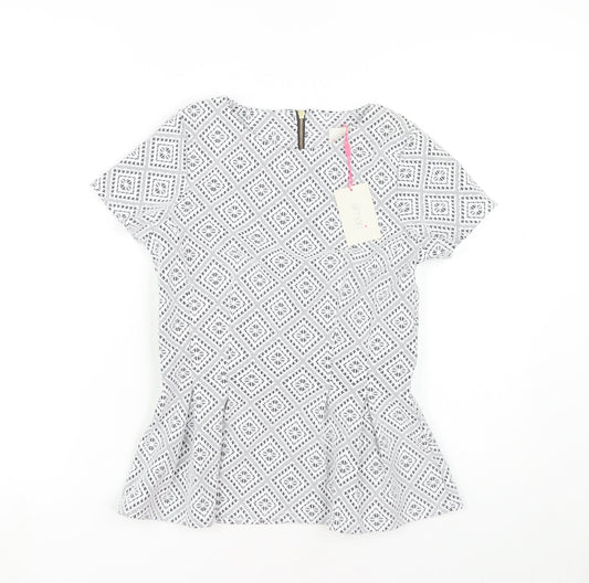 Almari Women's White Geometric Top