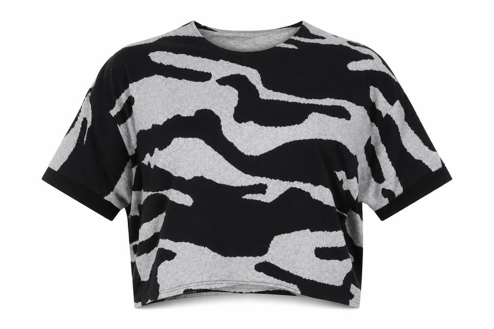 Stella Morgan Women’s Black/Grey Animal Print Cropped T-Shirt