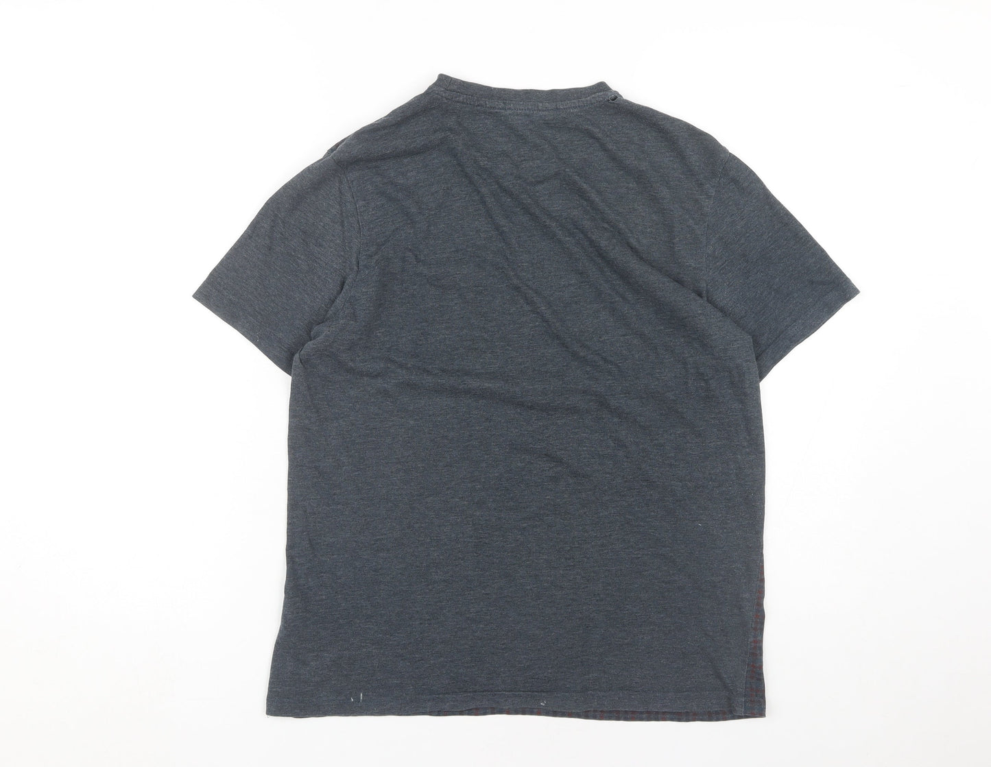 Ben Sherman Men's T-shirt, Size Small.