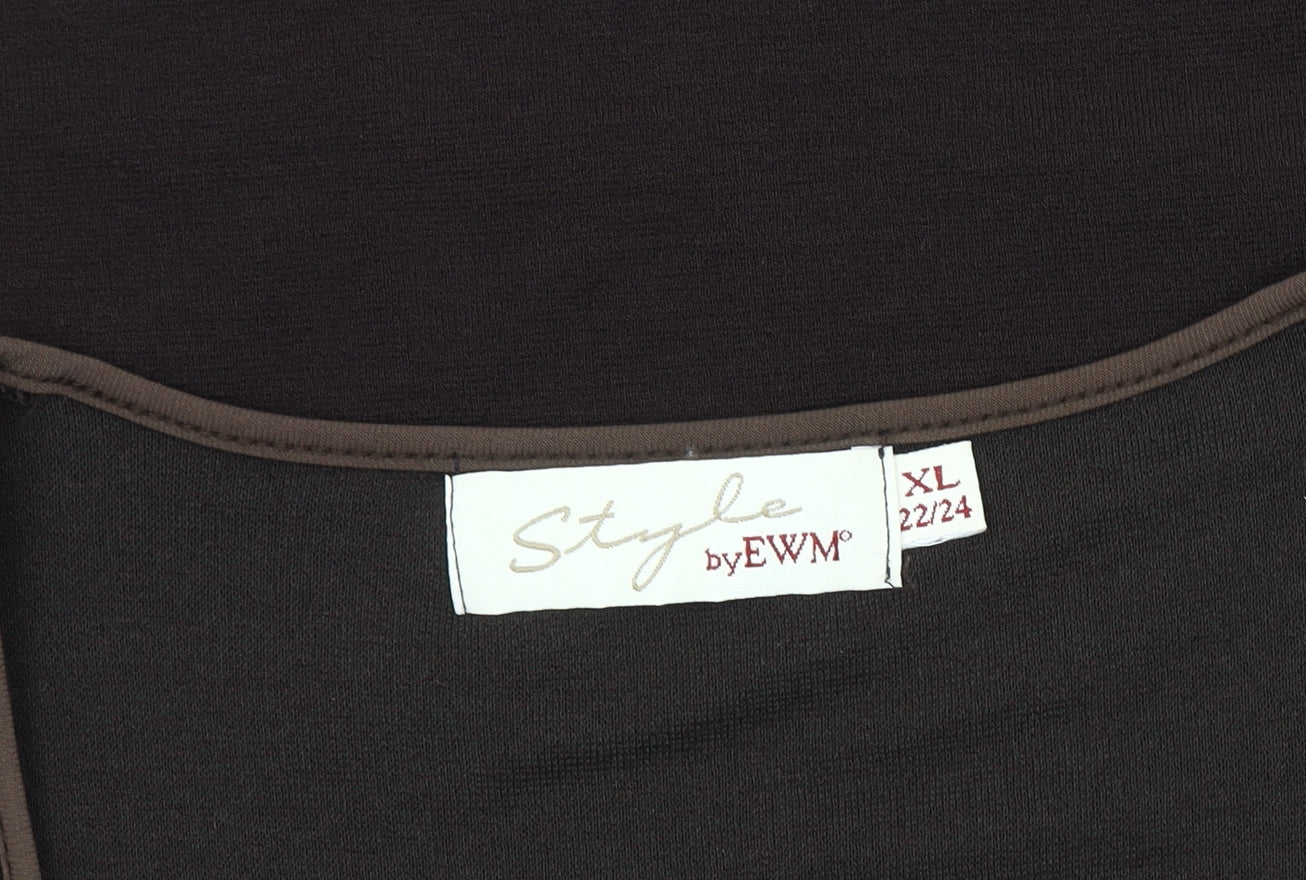 Style by EWM Women's Brown Plus T-Shirt, Size 22/24