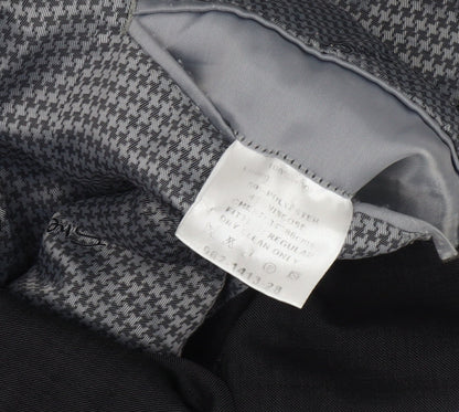 Brand and care label for Ben Sherman Blazer, size 34.