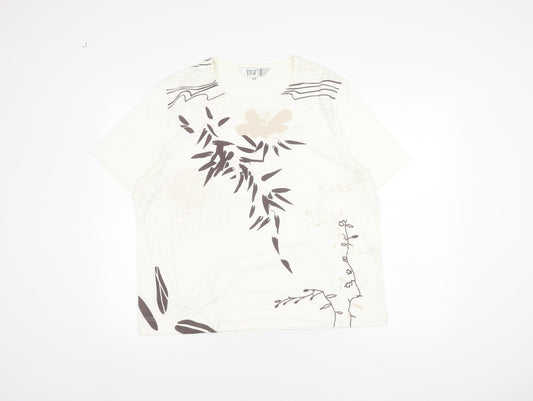 TIGI Wear Women's White Floral Plus Size T-Shirt