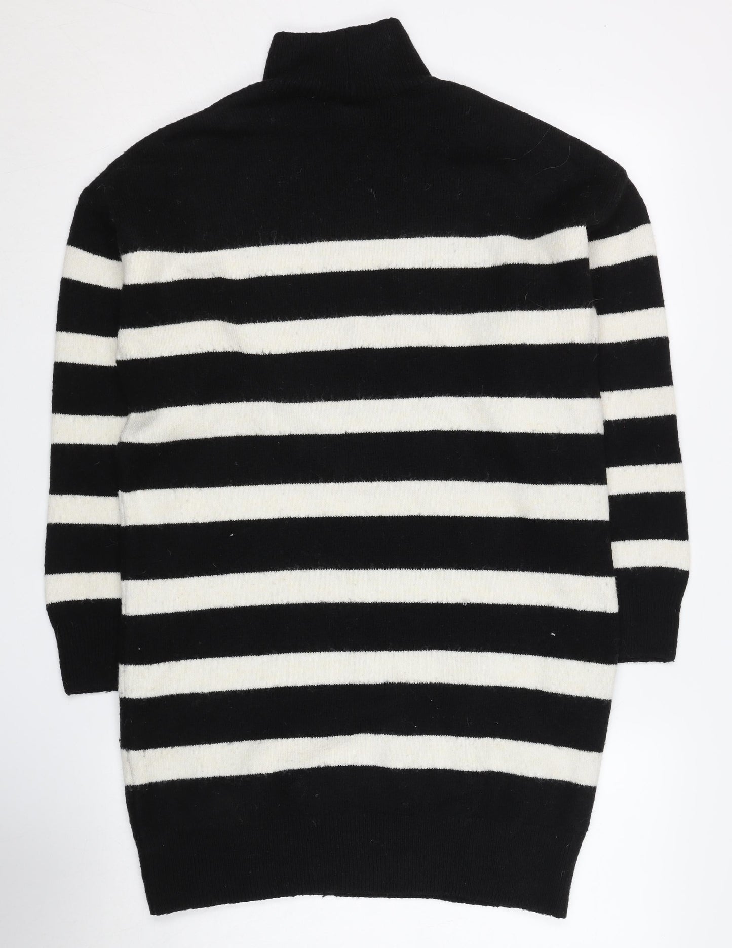 New Look Women's Black Striped Pullover Jumper - Small