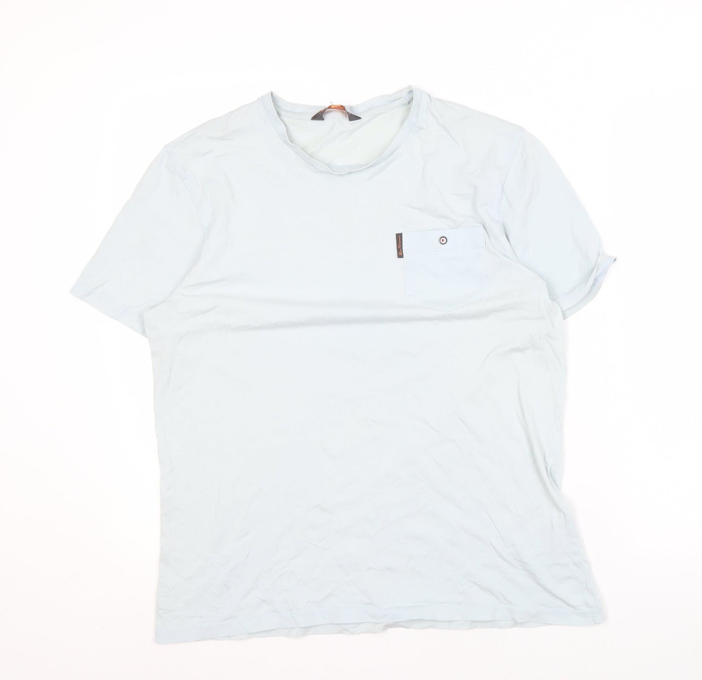 Ben Sherman Men's T-shirt, size Medium.