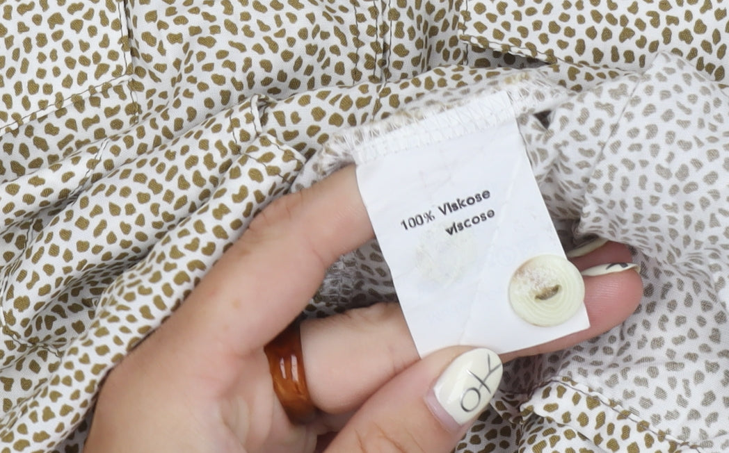 Tru Women's Multicoloured Button-Up Shirt Size 14