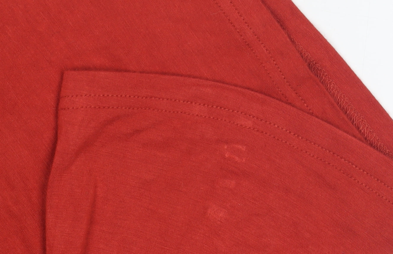 Bm Women's Red T-Shirt Size 18, Embroidered, Scoop Neck