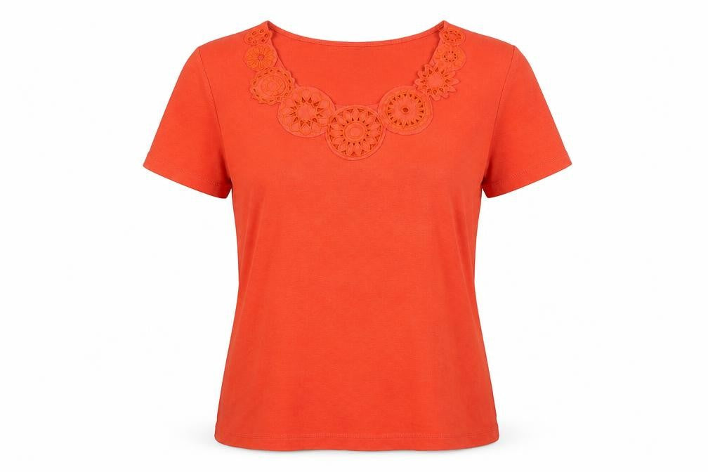 Country Casuals Women’s Orange Petites Embroidered T-Shirt Size 8