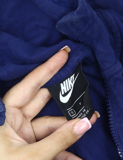 Close-up detail of Nike boys’ blue basic jacket with hood -, size S