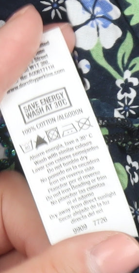 Close-up detail of Dorothy Perkins Women's Floral Tunic Blouse, size 14