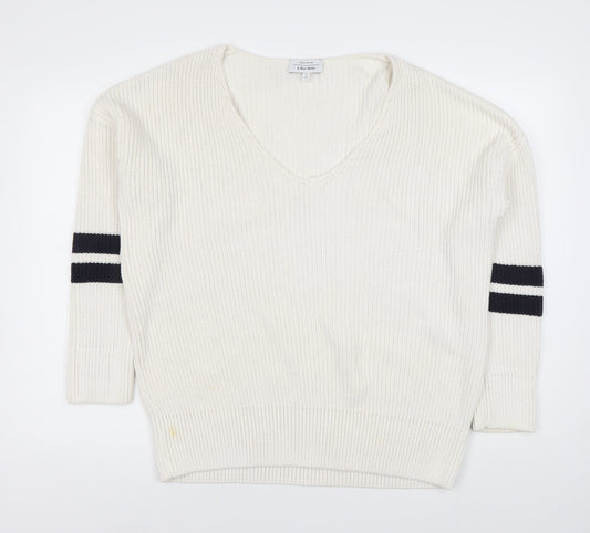 Patty Boutik Women's White V-Neck Jumper Size 12