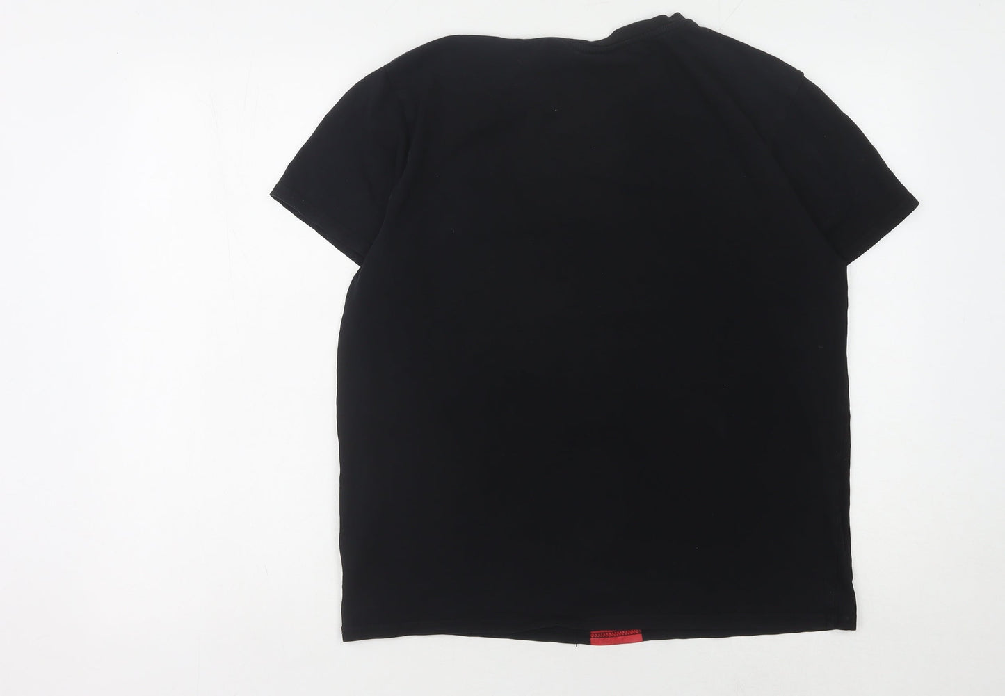 Closure London Men's Black Graphic T-Shirt, Medium