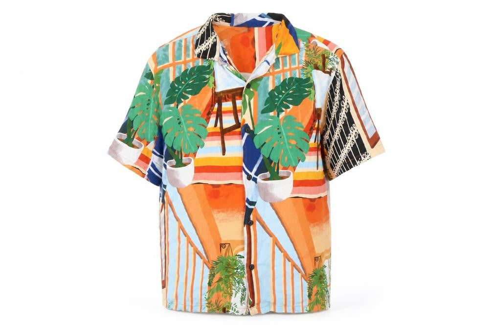 Pull & Bear Men's Graphic Print Short Sleeve Shirt