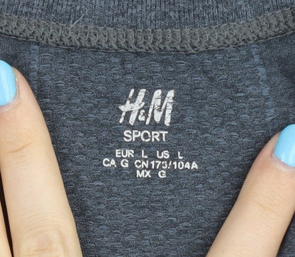 Preloved H&M Women's Grey Athletic T-Shirt Size L - Label