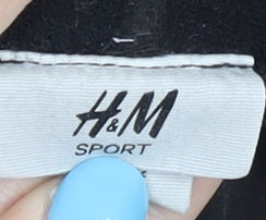 Additional view of H&M girls’ black athletic shorts 10-12y