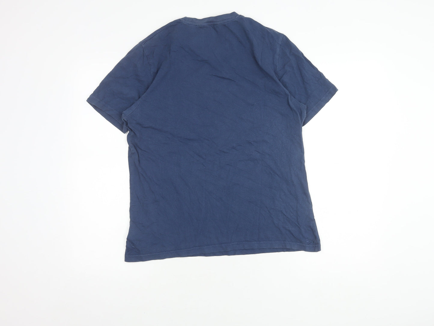 Ben Sherman Men's T-shirt, size Medium.