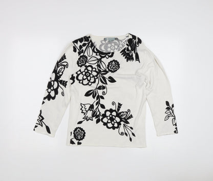 Additional front view of Tri Moda Women's White Floral jumper M