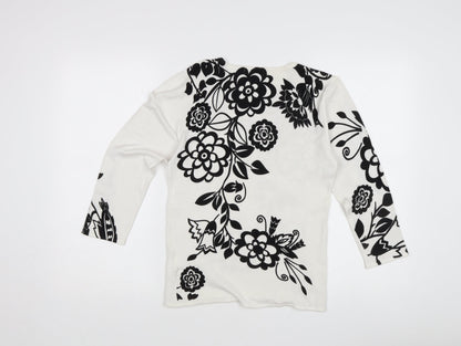 Back view of Tri Moda Women's White Floral jumper M