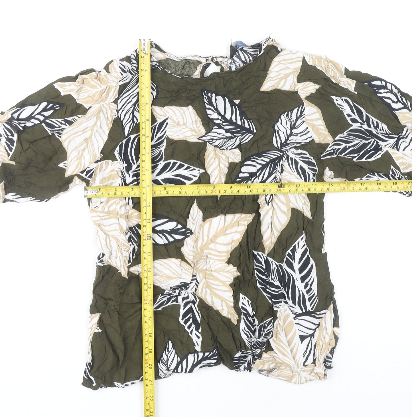 Blue Chameleon Women's Black Floral Blouse Size 14