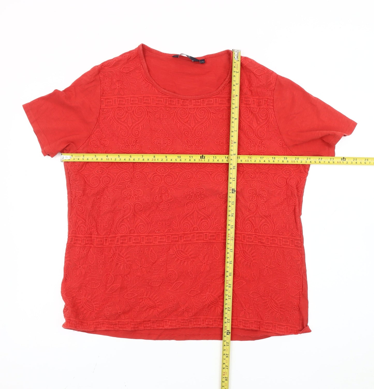 Isle Essentials Women’s Red Embroidered Cotton T-Shirt Size 18