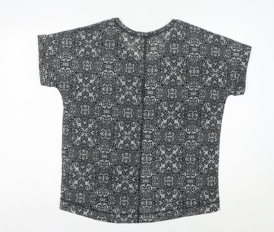 Peacocks Women’s Black Geometric V-Neck Short Sleeve T-Shirt Size 14