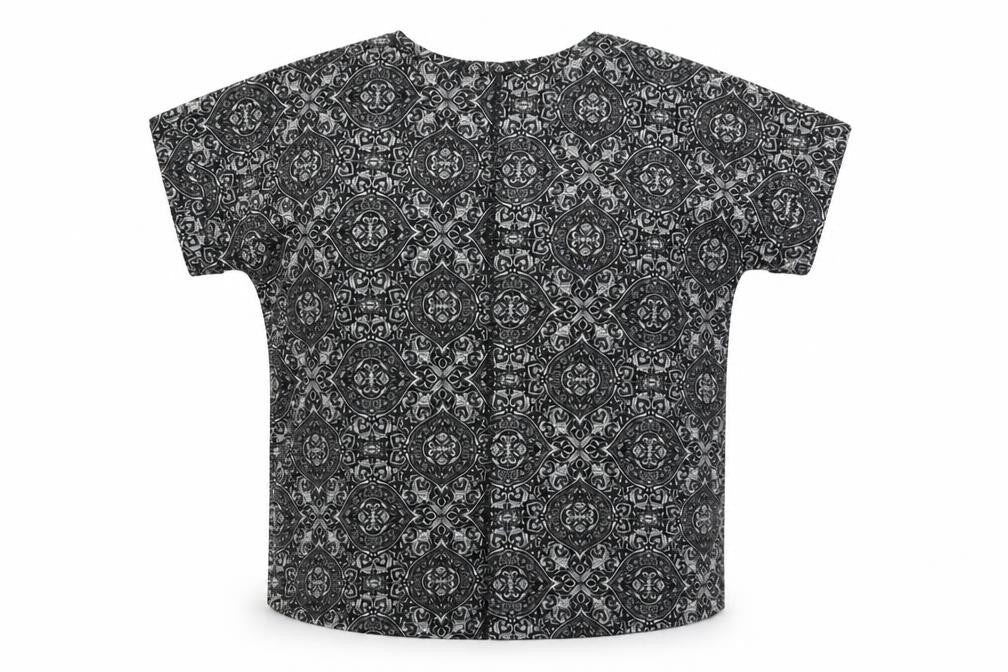 Peacocks Women’s Black Geometric V-Neck Short Sleeve T-Shirt Size 14