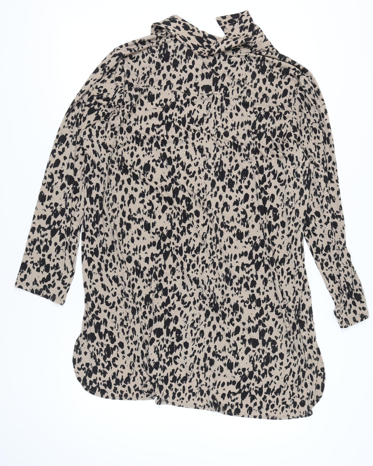 Nina Leonard Women’s Beige Leopard Print 4XL Button-Up Shirt