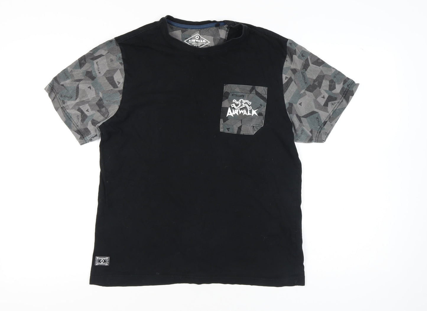 Airwalk Men's Black Camouflage Sleeve Pocket T-Shirt Size L