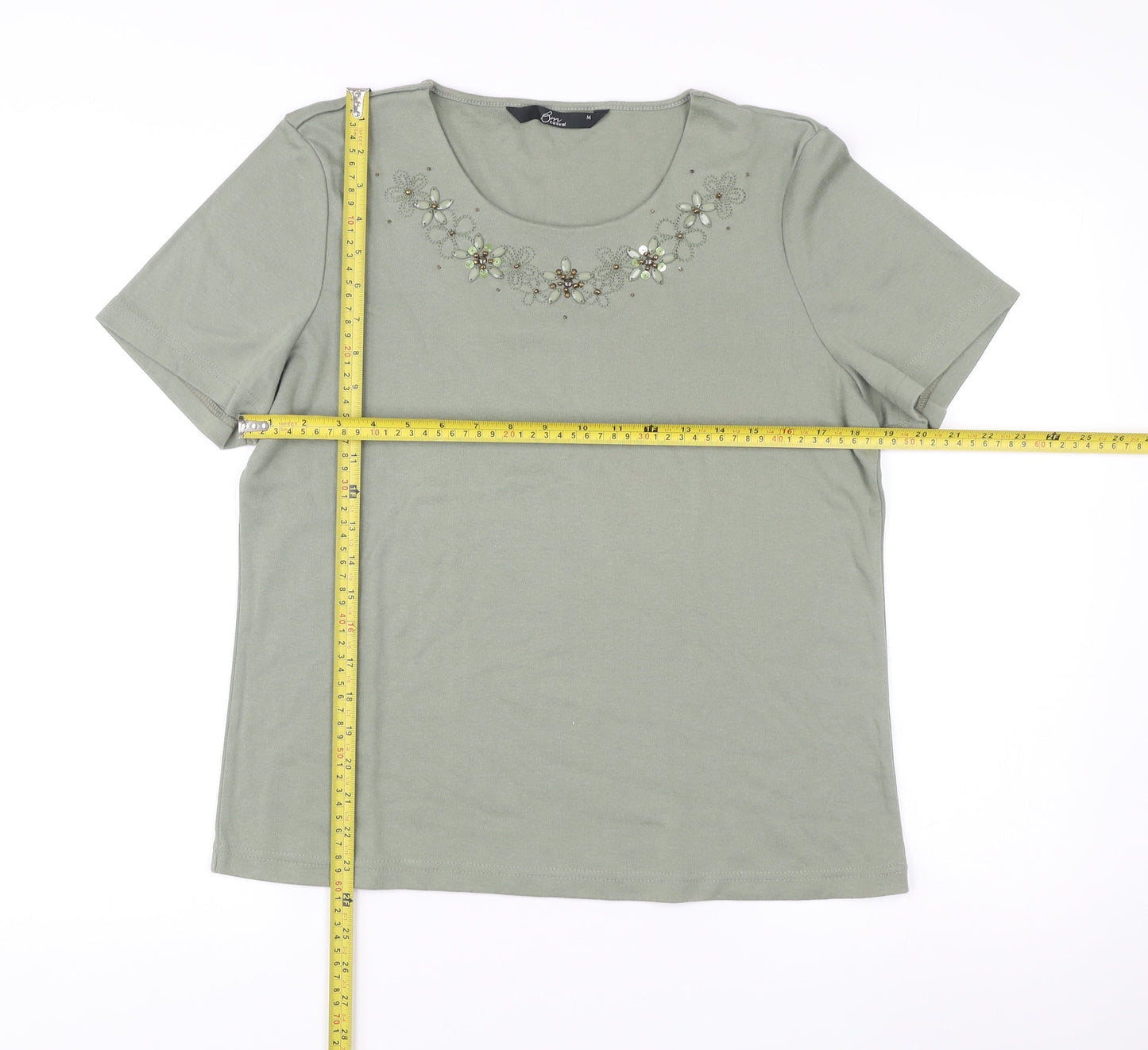 Bm Casual Women’s Green Embroidered Short Sleeve T-Shirt M
