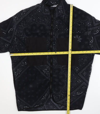 Back view of ASOS DESIGN Men’s Black Paisley Fleece Jacket Small Regular Zip