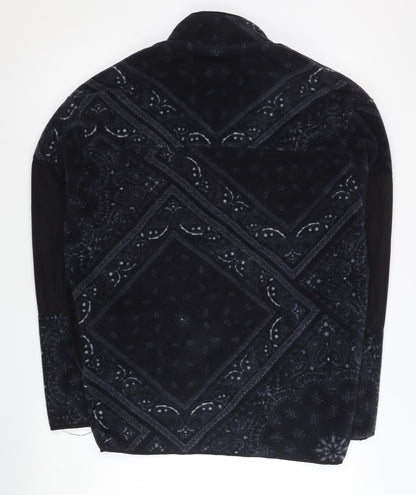 Close-up detail of ASOS DESIGN Men’s Black Paisley Fleece Jacket Small Regular Zip