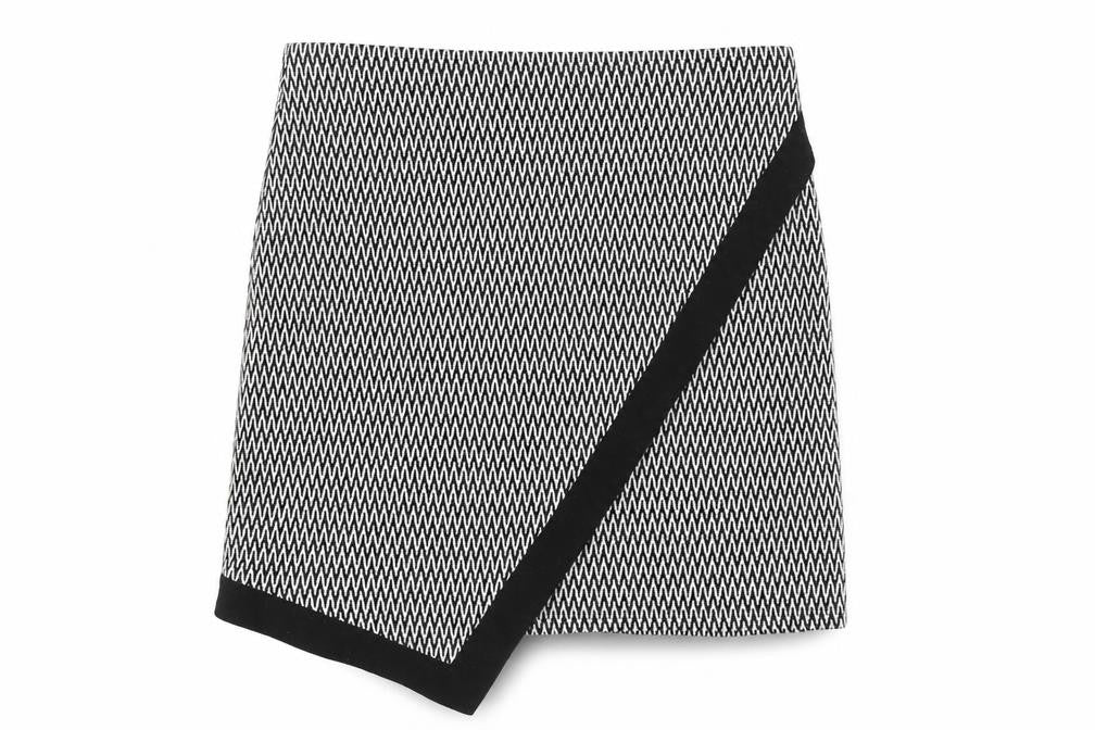 Atmosphere Women’s Black Geometric Wrap Skirt Size 12