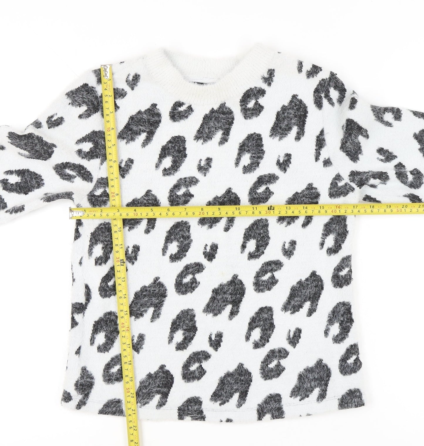 Marks and Spencer Women’s White Animal Print Jumper Size 8 Crew Neck