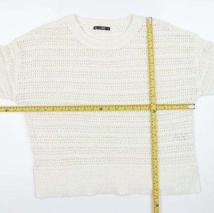 Back view of Dunnes Women’s White Medium Open-Knit jumper M