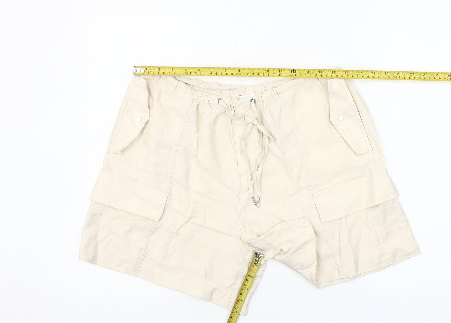 H&M Women’s Beige Cargo Shorts Size M Viscose Blend Drawstring Stretch